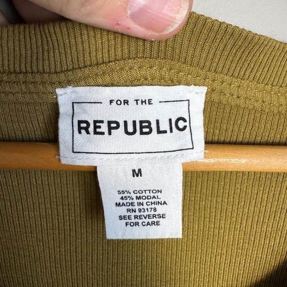 For The Republic Women's Brownish-Yellow Fine Ribbed Tank Top Size Medium Raw - Picture 3 of 9